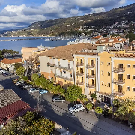 Cala Del Porto 4*