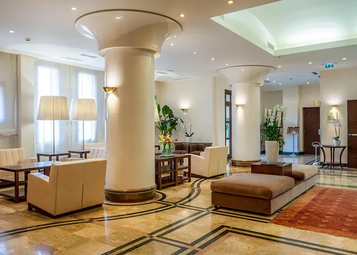 酒店 卡拉代尔波尔图酒店