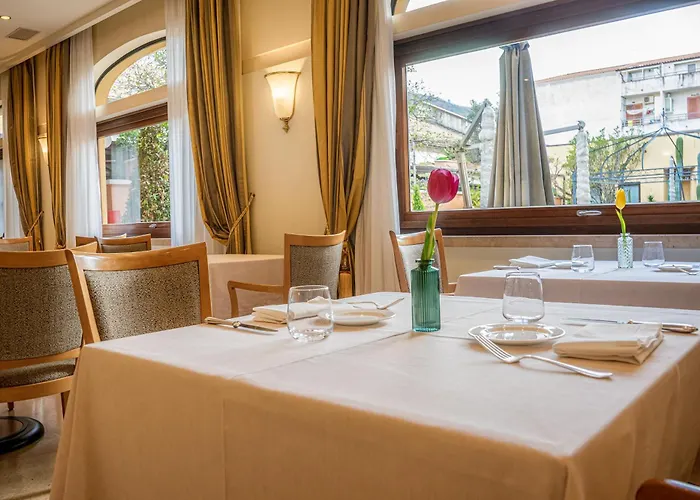 卡拉代尔波尔图酒店 酒店 4*