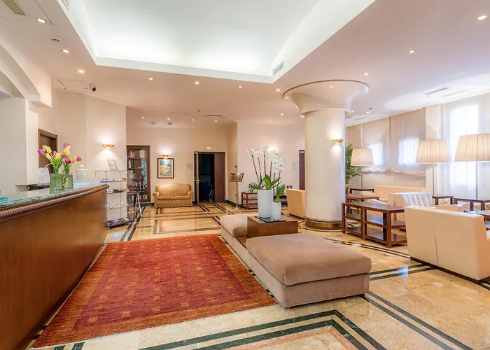 卡拉代尔波尔图酒店 4* 维博瓦伦蒂亚码头